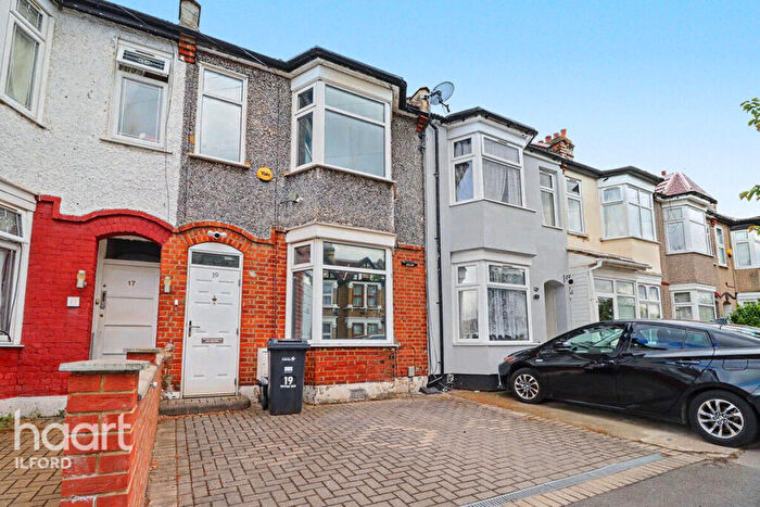 3 Bedroom Terraced House To Rent In Twyford Road, Ilford, IG1