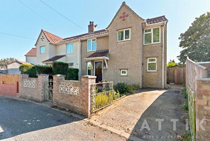 3 Bedroom Semi-Detached House For Sale In Morse Road, Norwich, NR1