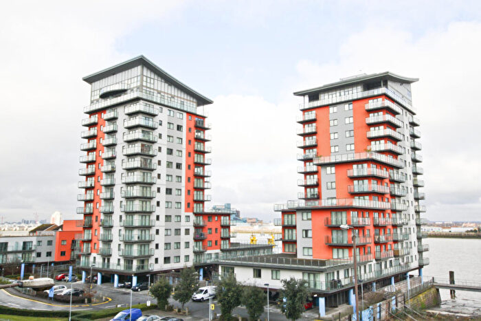 2 Bedroom Apartment To Rent In Mast Quay, Woolwich, SE18