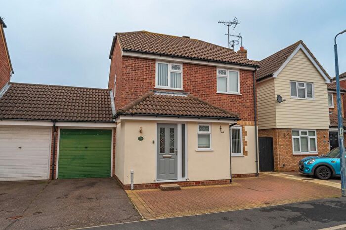 3 Bedroom Detached House For Sale In Valley Walk, Felixstowe, IP11
