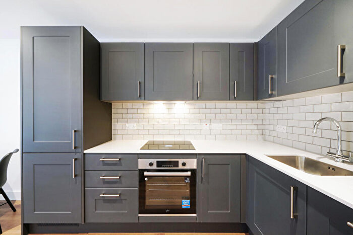 2 Bedroom Apartment To Rent In Francis House, SL6