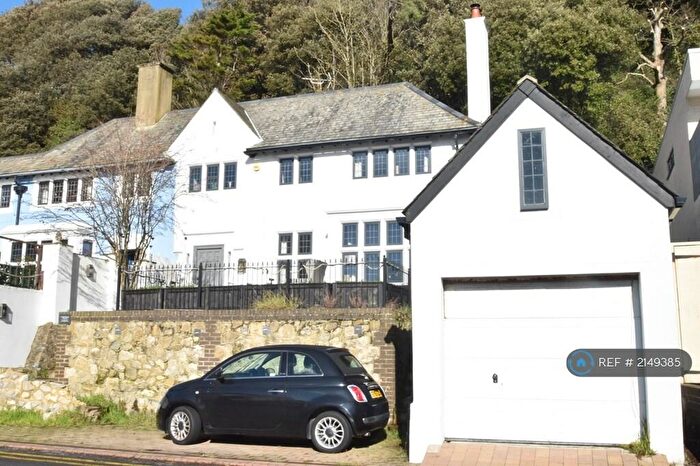 4 Bedroom Semi-Detached House To Rent In Radnor Cliff, Folkestone, CT20