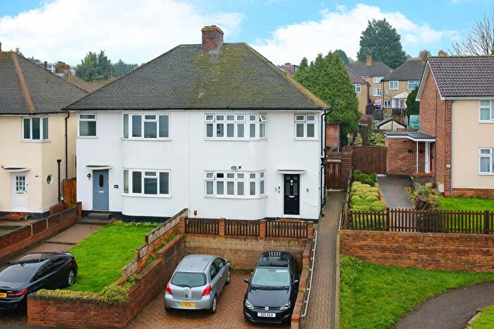 4 Bedroom Semi-Detached House For Sale In Lawn Lane, Cornerhall, Hemel Hempstead, HP3