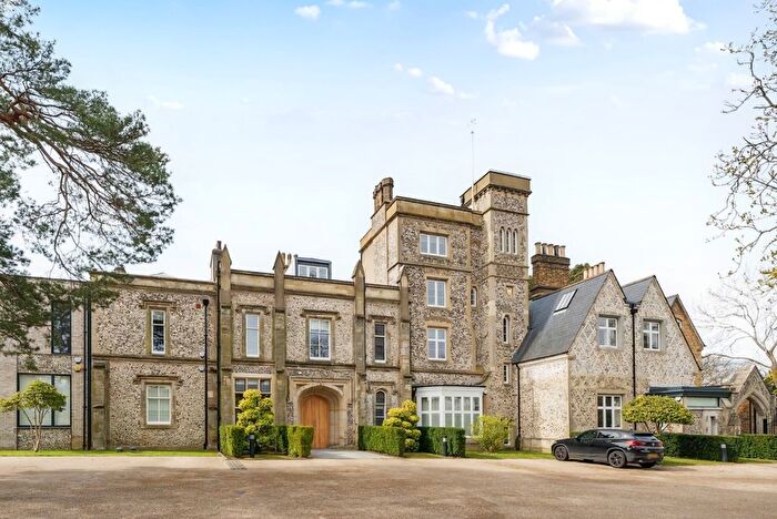 2 Bedroom Flat To Rent In Westerham Road, Keston, BR2