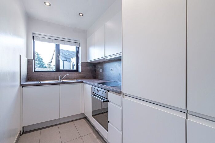 1 Bedroom Flat To Rent In Rudsworth Close, Colnbrook, Slough, SL3