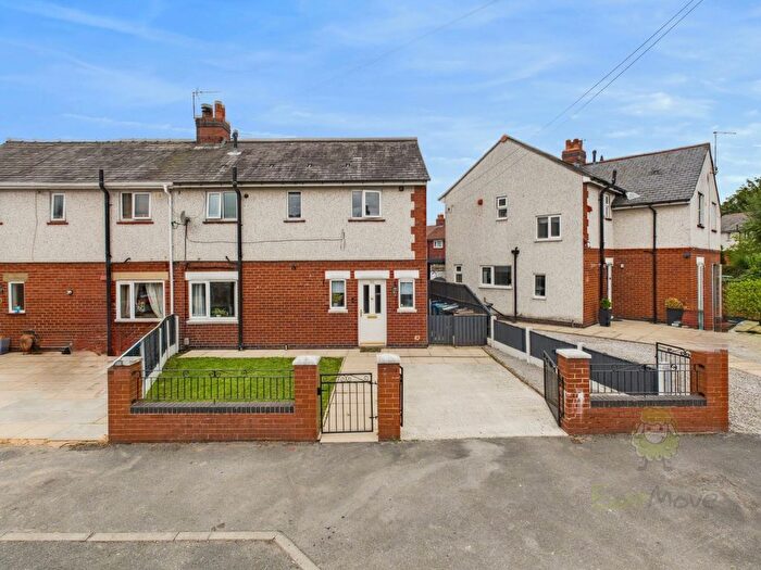 3 Bedroom Semi-Detached House For Sale In South Avenue, Hope Carr, Leigh, Greater Manchester, WN7