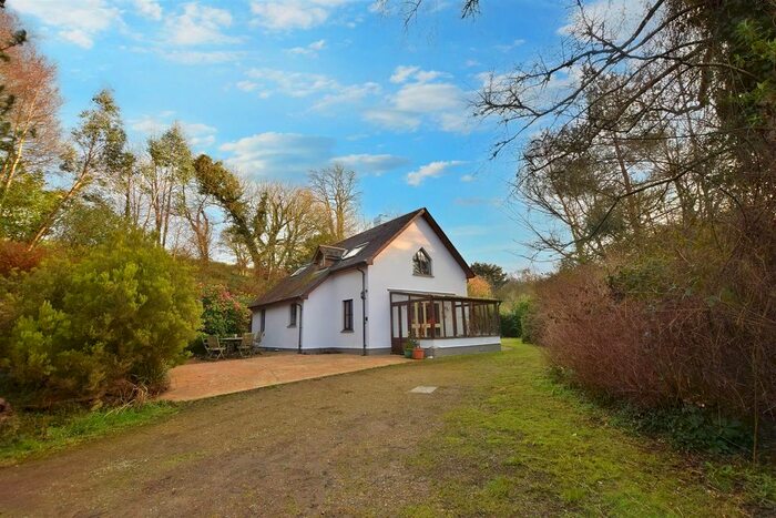 4 Bedroom Detached House For Sale In St. Dogmaels, Cardigan, SA43