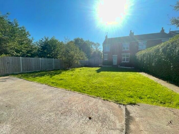 3 Bedroom Semi-Detached House To Rent In Harrington Avenue, Hoylake, Wirral, CH47