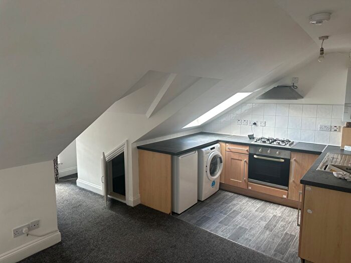 1 Bedroom Flat To Rent In Brondesbury Villas, London, NW6