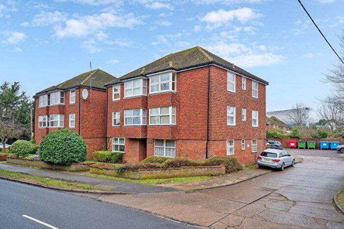 2 Bedroom Flat For Sale In Bourne End, SL8