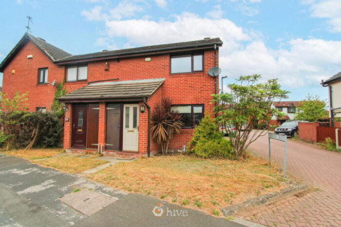 2 Bedroom End Of Terrace House For Sale In Broadwater Drive, Dunscroft, Doncaster, DN7