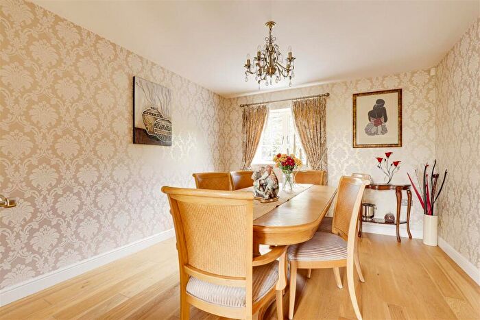 2 Bedroom Cottage For Sale In Adbolton Lane, West Bridgford, Nottinghamshire, NG2