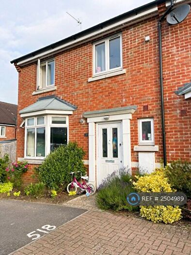 4 Bedroom Semi-Detached House To Rent In Barnacres Road, Hemel Hempstead, HP3