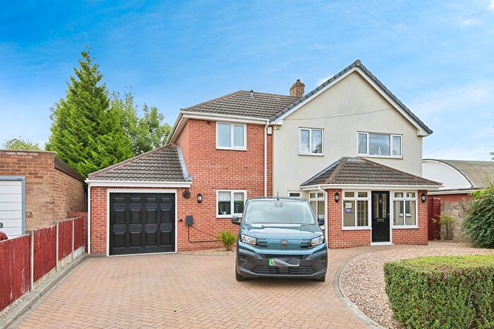 4 Bedroom Detached House For Sale In Church Road, Stretton, Burton-On-Trent, DE13