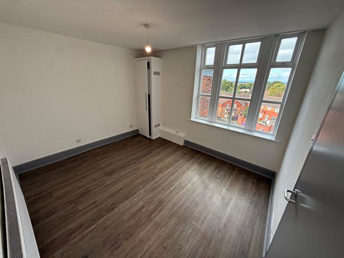 1 Bedroom Apartment To Rent In Princes Road, L8
