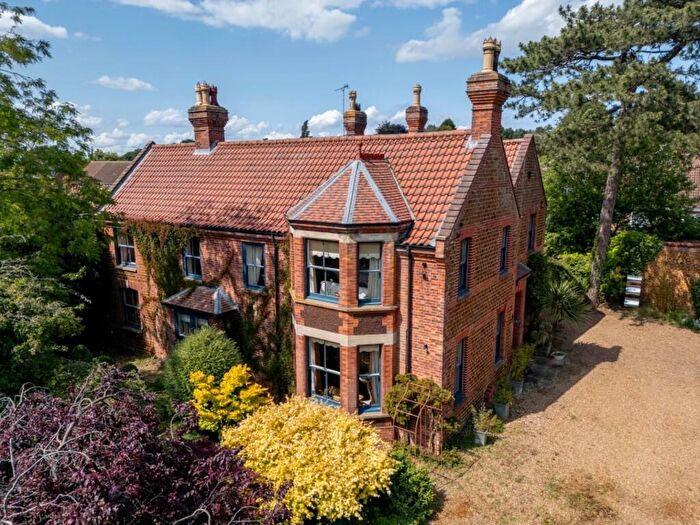 4 Bedroom Detached House For Sale In Dersingham, PE31