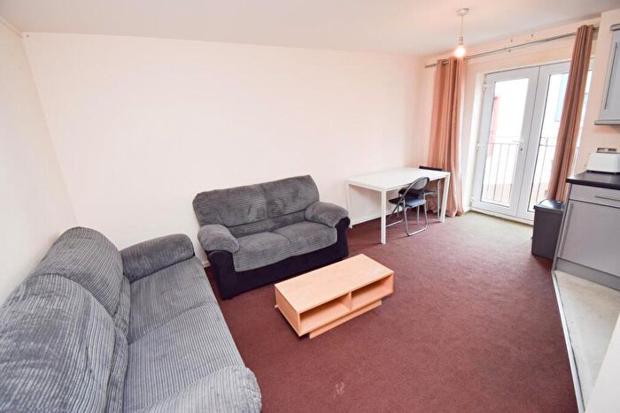3 Bedroom Apartment To Rent In Rialto, Newcastle Upon Tyne, NE1