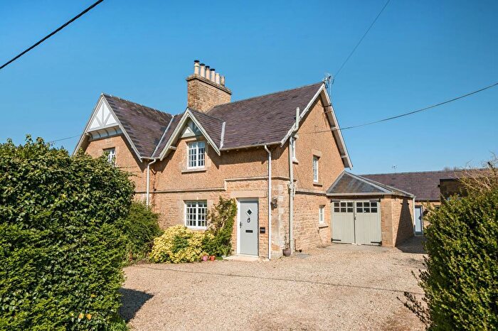 3 Bedroom Semi-Detached House To Rent In Churchill, Chipping Norton, OX7