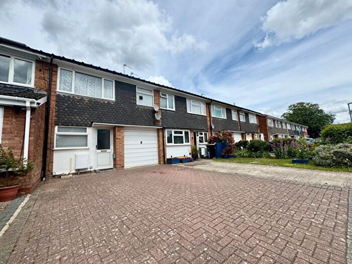 3 Bedroom Terraced House For Sale In Henderson Way, Kempston, MK42