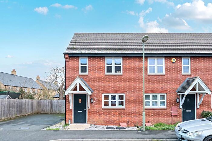 2 Bedroom Semi-Detached House For Sale In Poppy Close, Ambrosden, Oxfordshire, OX25