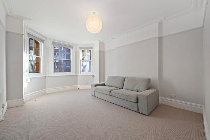 3 Bedroom Flat To Rent In Johnson Mansions, Queens Club Gardens, W14