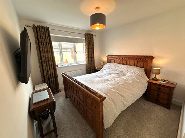 3 Bedroom Detached House For Sale In Woodall Gate, Howden, Goole, DN14