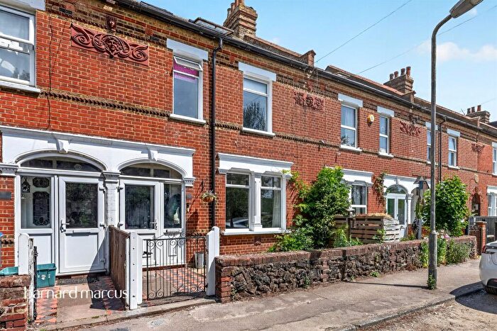 5 Bedroom End Of Terrace House For Sale In Commonside East, Mitcham, CR4