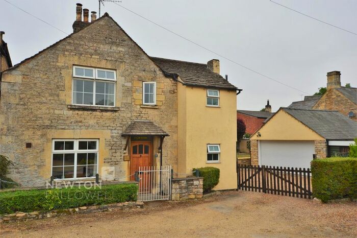4 Bedroom Property To Rent In Palm House, The Green, Ketton, Stamford PE9
