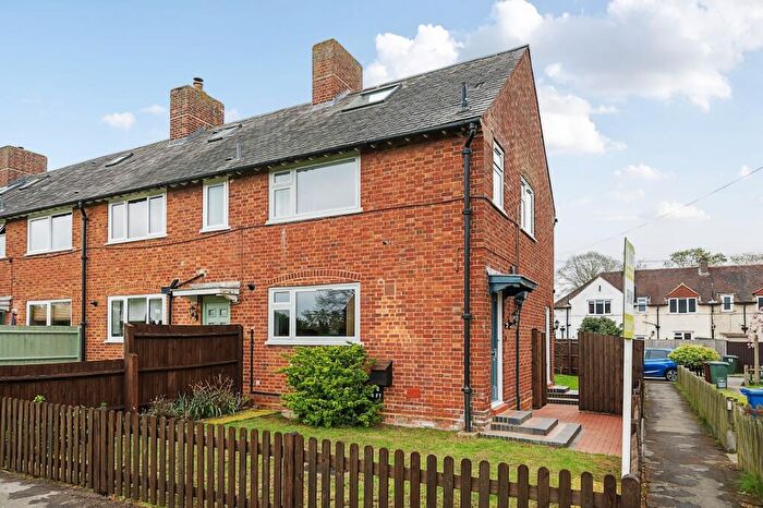 2 Bedroom End Of Terrace House For Sale In Turnpike Road, Bicester, OX27