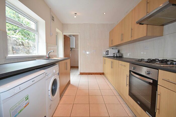6 Bedroom House To Rent In Strathnairn Street, Roath, CF24