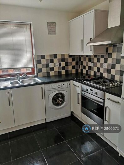 1 Bedroom Flat To Rent In Portland Place, Epsom, KT17