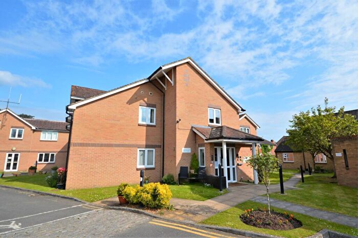 2 Bedroom Retirement Property For Sale In Windmill Road, Summersbee Court, OX9
