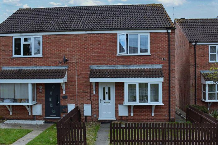 2 Bedroom Semi-Detached House For Sale In Mill Green, Newark, NG24