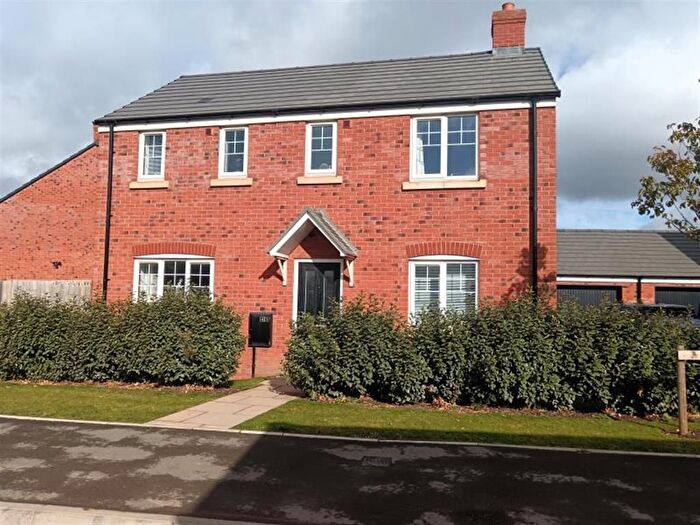 3 Bedroom Property To Rent In Baker Way, Lichfield, WS14