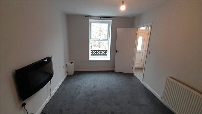 2 Bedroom End Of Terrace House To Rent In Windsor Street, Pentre, Rhondda Cynon Taff, CF41