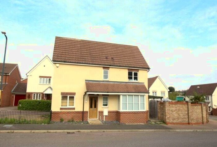 3 Bedroom Detached House To Rent In Maritime Gate, Gravesend, Kent, DA11