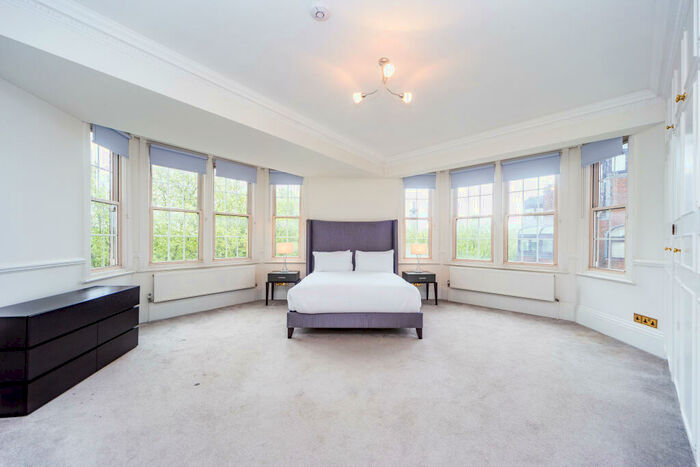 5 Bedroom Apartment To Rent In Strathmore Court, St Johns Wood, London, NW8