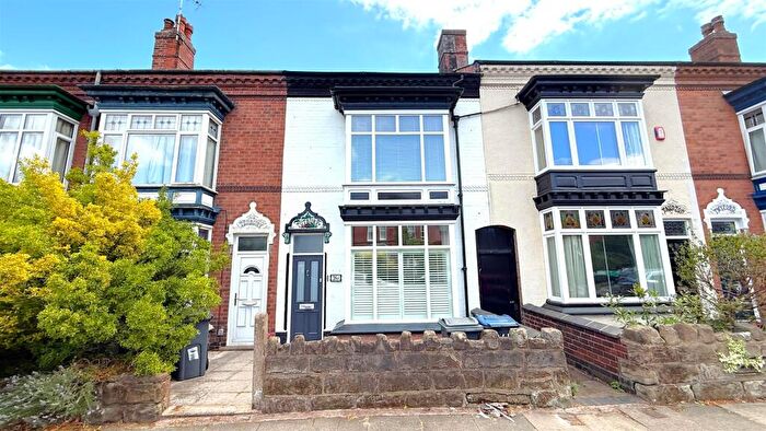 4 Bedroom Terraced House For Sale In Mary Vale Road, Bournville, Birmingham, B30