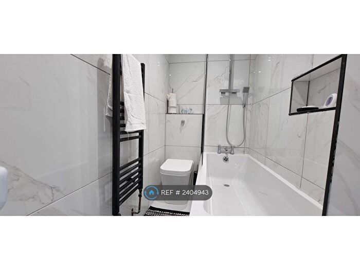 4 Bedroom Terraced House To Rent In Harwich Road, Colchester, CO4