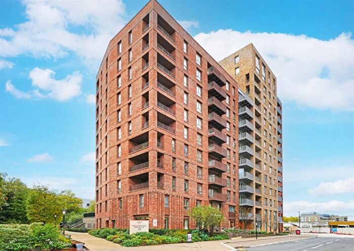 Studio To Rent In Alington House, Alexandra Gates, Hornsey, N8