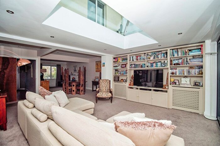 4 Bedroom Detached House For Sale In Louise Road, Dorchester, DT1