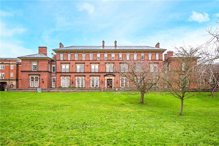 3 Bedroom Flat For Sale In Steven Way, Ripon, North Yorkshire, HG4