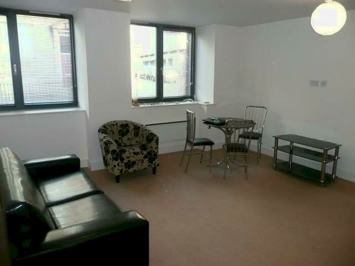 2 Bedroom Flat To Rent In Woolston Warehouse, Grattan Road, Bradford, BD1