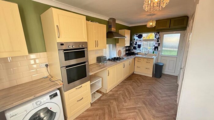 4 Bedroom House To Rent In Deightonby Street, Thurnscoe, Rotherham, S63