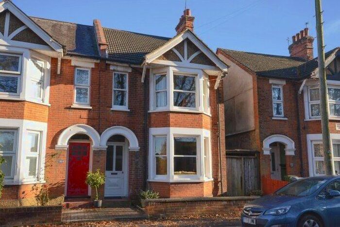 4 Bedroom Property To Rent In Hagden Lane, Watford, WD18