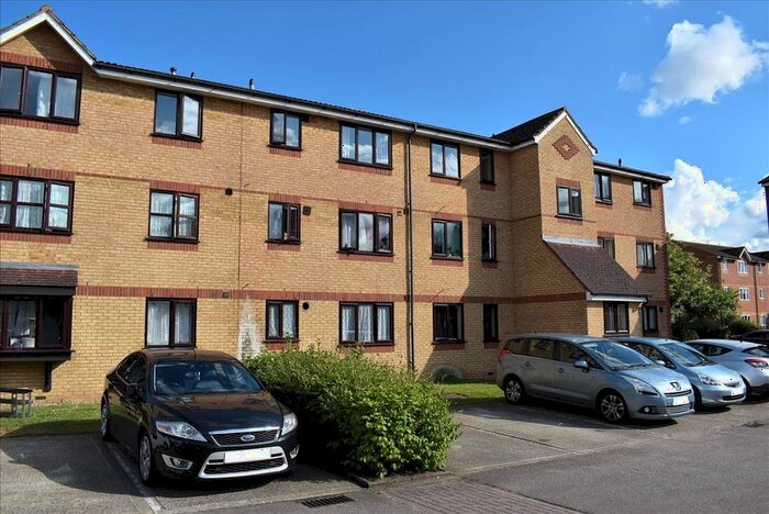 1 Bedroom Studio To Rent In Redford Close, Feltham, Middlesex, TW13