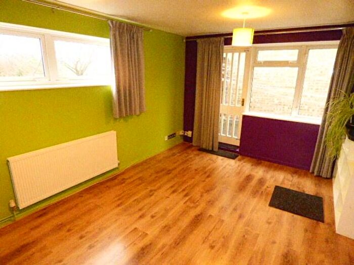 1 Bedroom Flat To Rent In Luxembourg Close, Luton, LU3