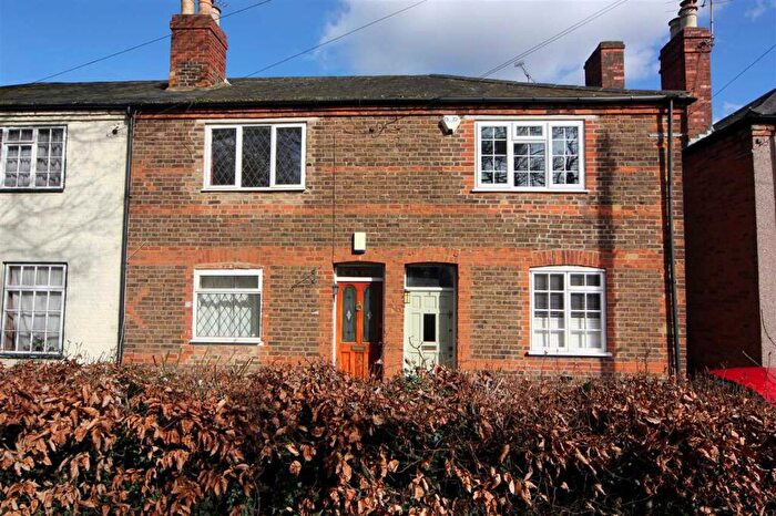 2 Bedroom Terraced House To Rent In Maidenhead, Berkshire, SL6