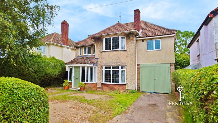 4 Bedroom Detached House For Sale In Walton Road, Frinton-On-Sea, CO13