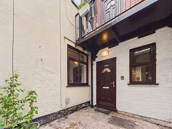 1 Bedroom Flat To Rent In Chapel Street, Leigh, WN7